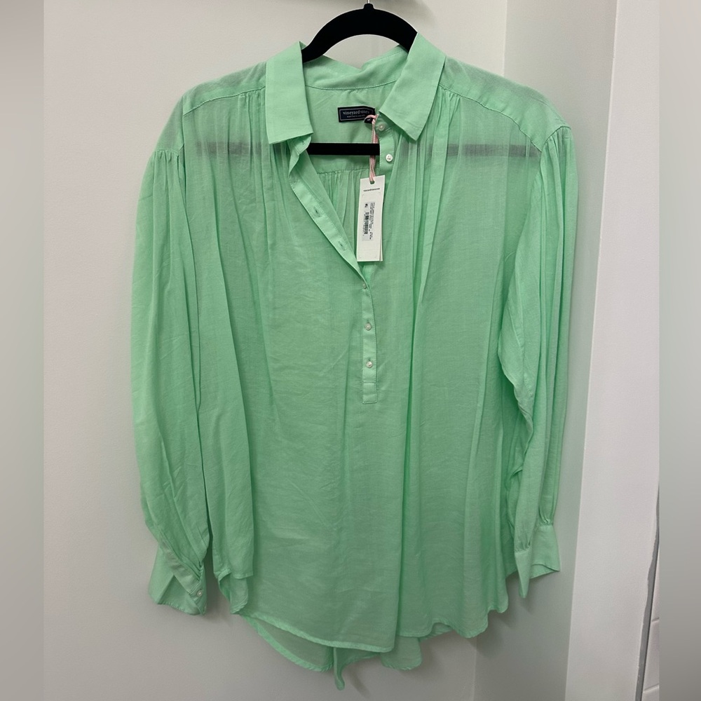 Vineyard Vines Lightweight Button Down Blouse